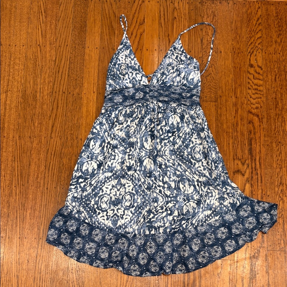 Abercrombie & Fitch Blue and White Patterned Dress